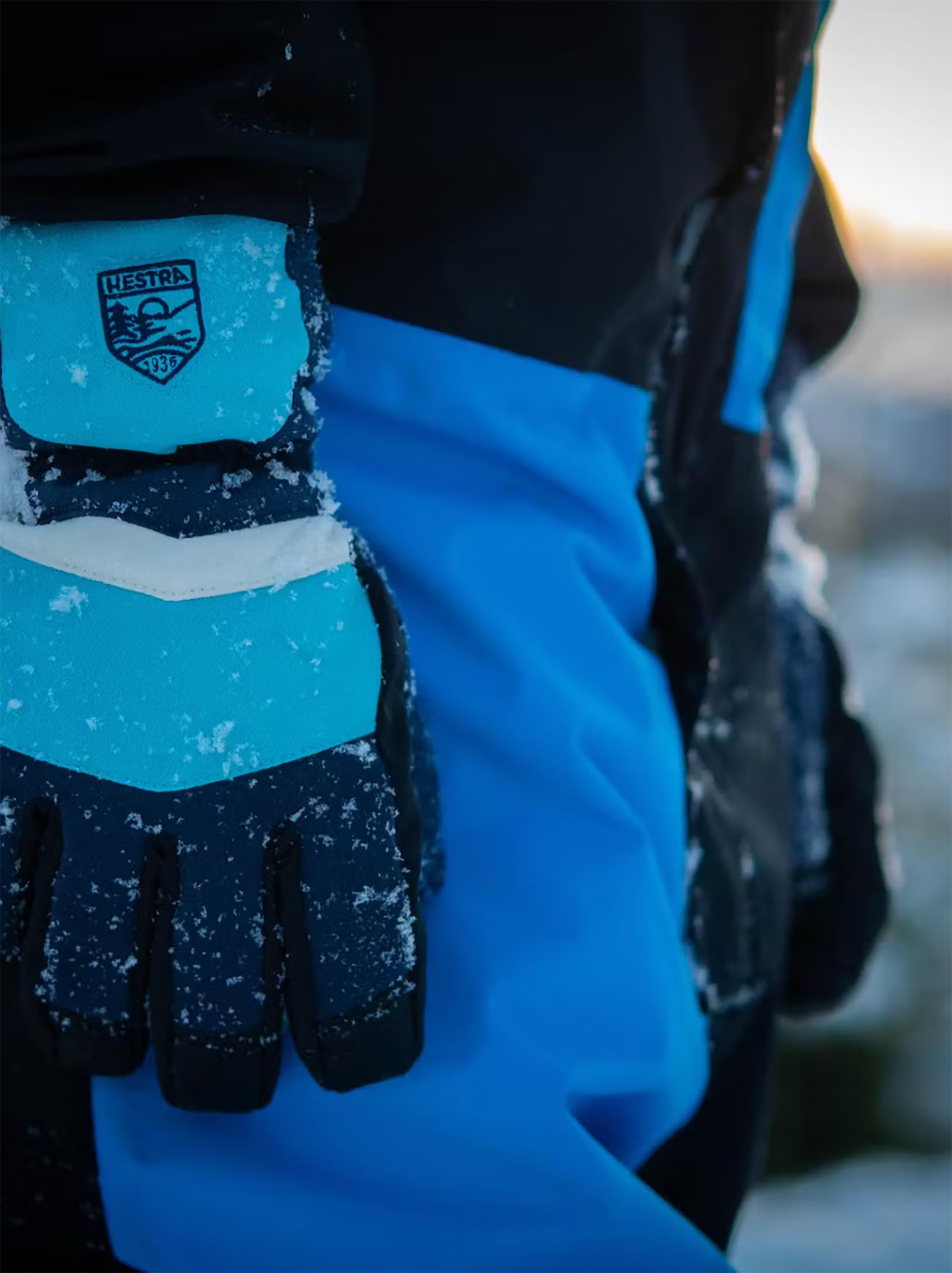 Hestra Gore-Tex Atlas Junior Gloves for Boys & Girls I Insulated Waterproof Mittens for Winter Sports & Cold Weather - Image 7