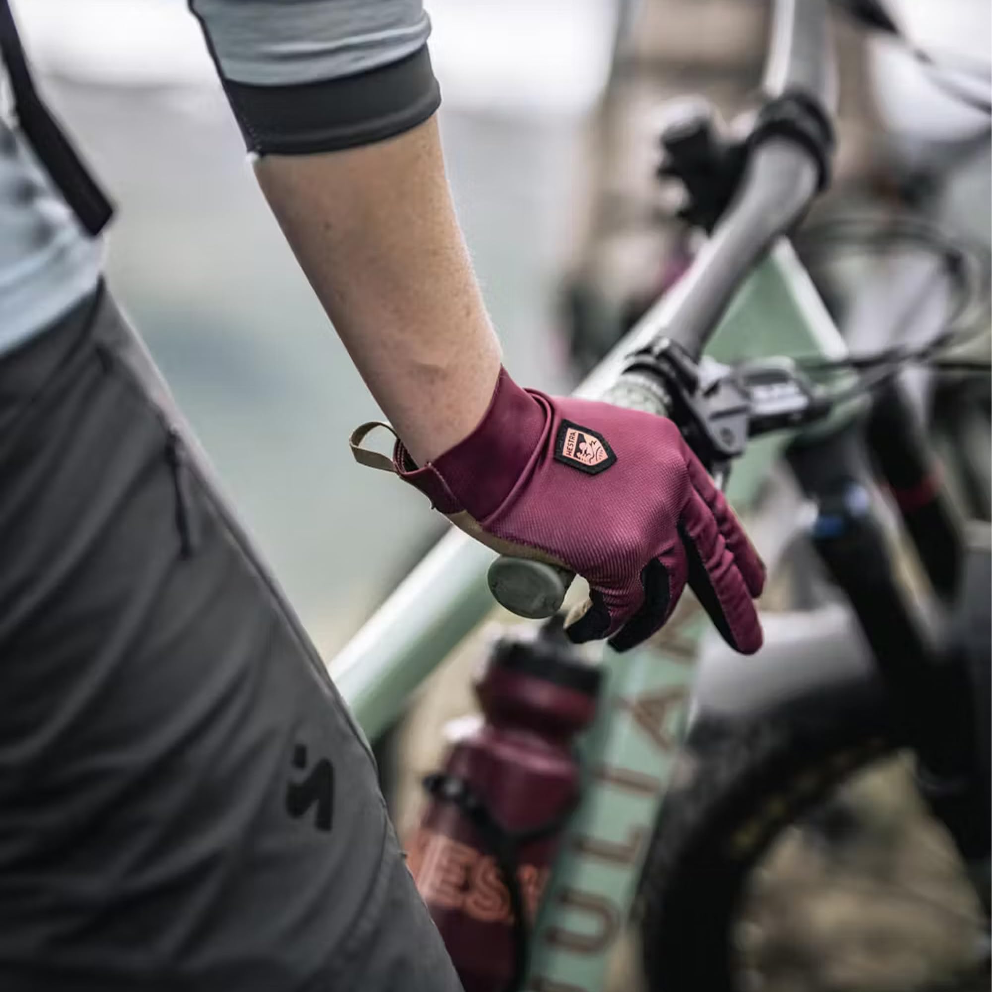 Hestra Unisex Ventair Long Full 5-Finger Glove for Cycling, Walking & Running Outdoors - Image 5